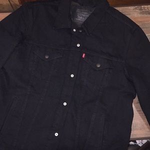 Levi’s Sherpa Trucker jacket